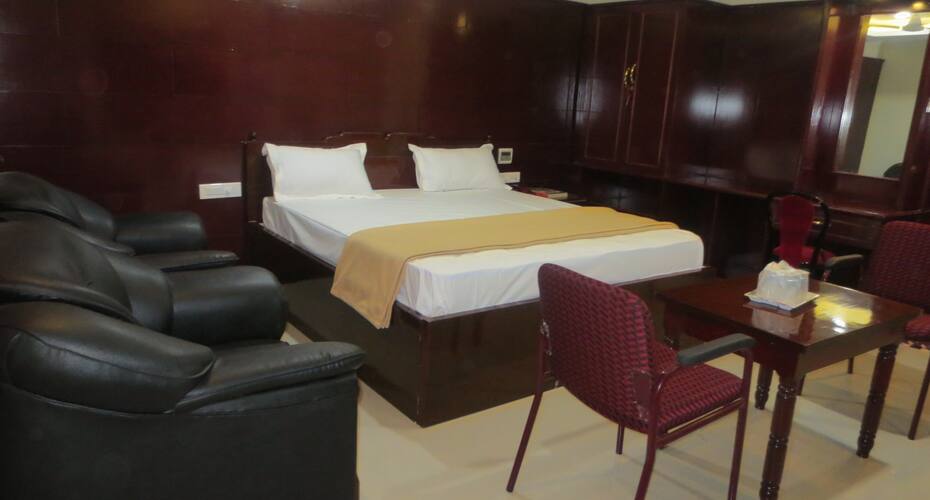 PSR Kiran Vilas International Hotel, Kakinada 4